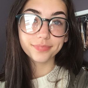 Meet your Posher, Mallory